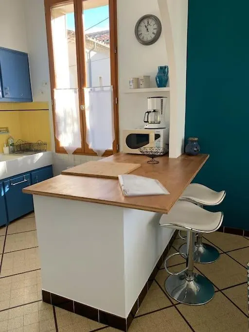 Pleasant Winemaker Apartment Sablet France