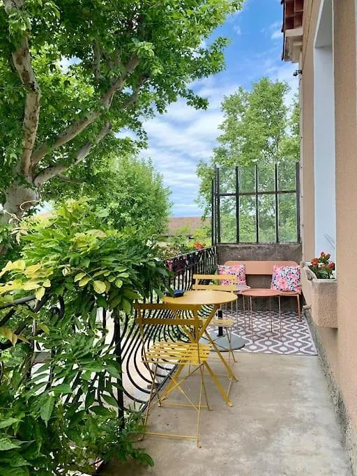 Pleasant Winemaker Apartment contacts